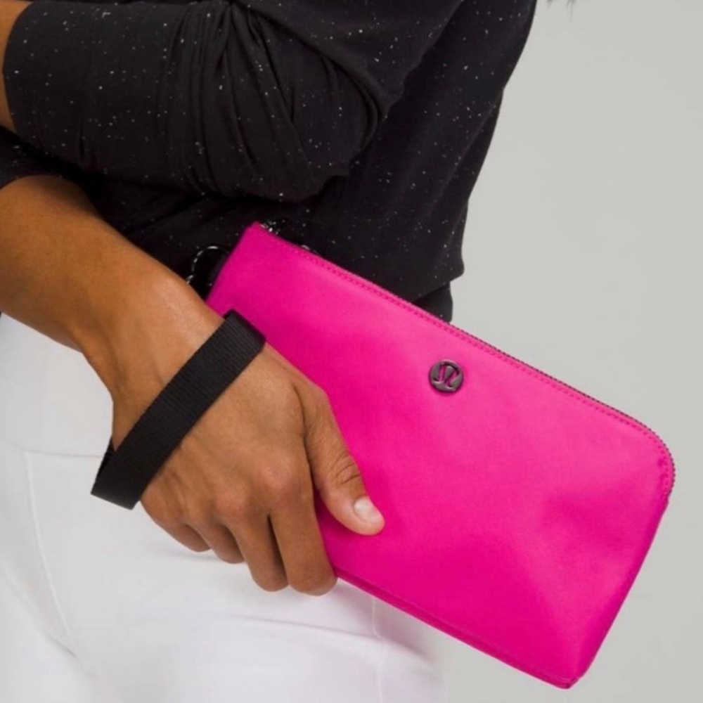 Lululemon Now & Always Pink Sonic/Black Wristlet Wallet Clutch Keychain - Picture 11 of 11